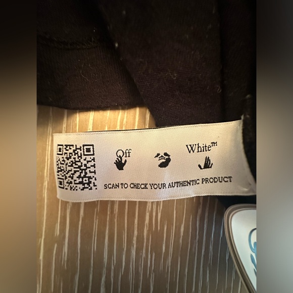 Off-White black L fits like XL - Picture 7 of 8